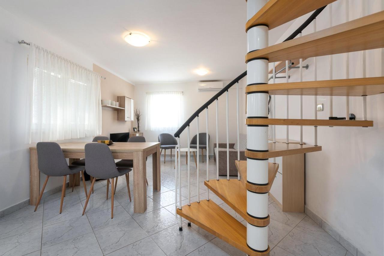 Kuca Anea Villa Porec Esterno foto